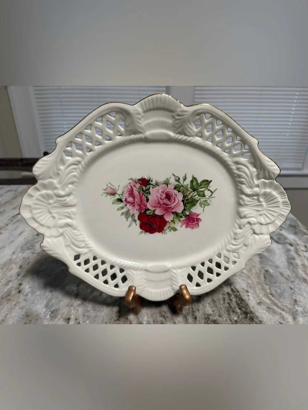 Baum Bros elegant cream